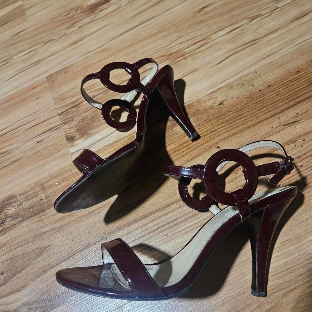 Calvin Klein Women's Burgundy Courts